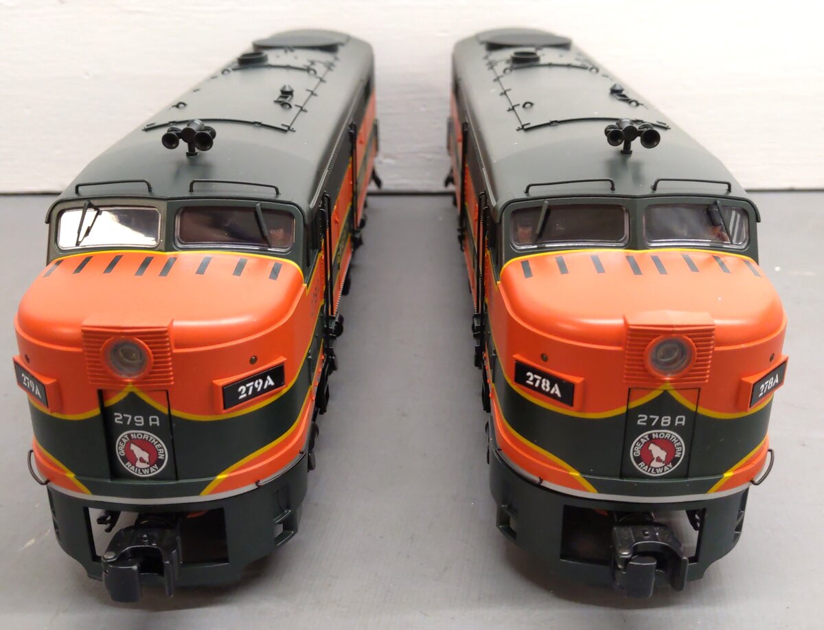 Lionel 6-38147 Great Northern FA AA Diesel Locomotive Set #279A/278A EX/Box