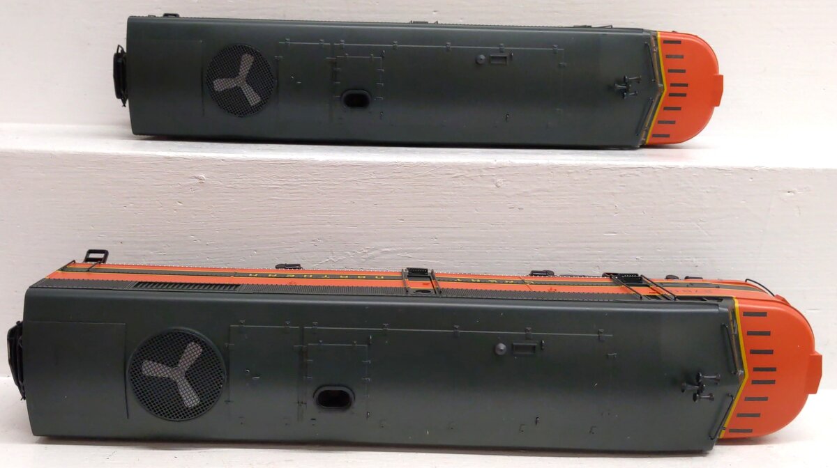 Lionel 6-38147 Great Northern FA AA Diesel Locomotive Set #279A/278A EX/Box