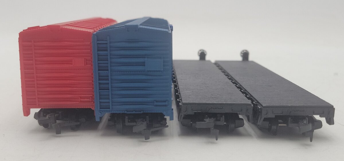 Lionel HO Scale Assorted Freight Cars #78402, #88401 [4] EX