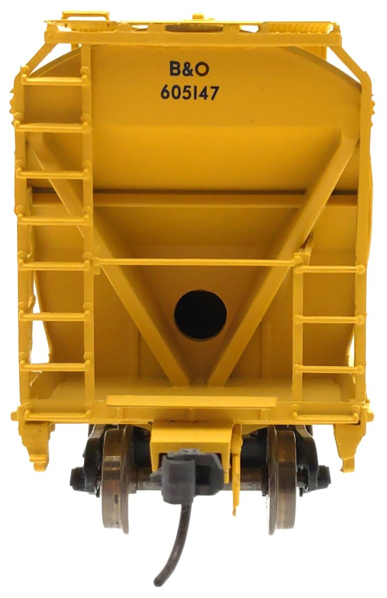 InterMountain H1067E HO B&O Chessie System ACF 2-Bay Covered Hopper #605147 LN/Box