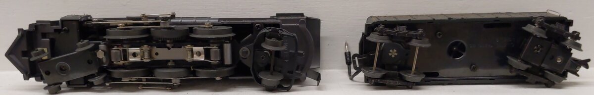 Lionel 6-18050 JC Penney 4-6-2 Steam Locomotive & Tender #2055 LN/Box