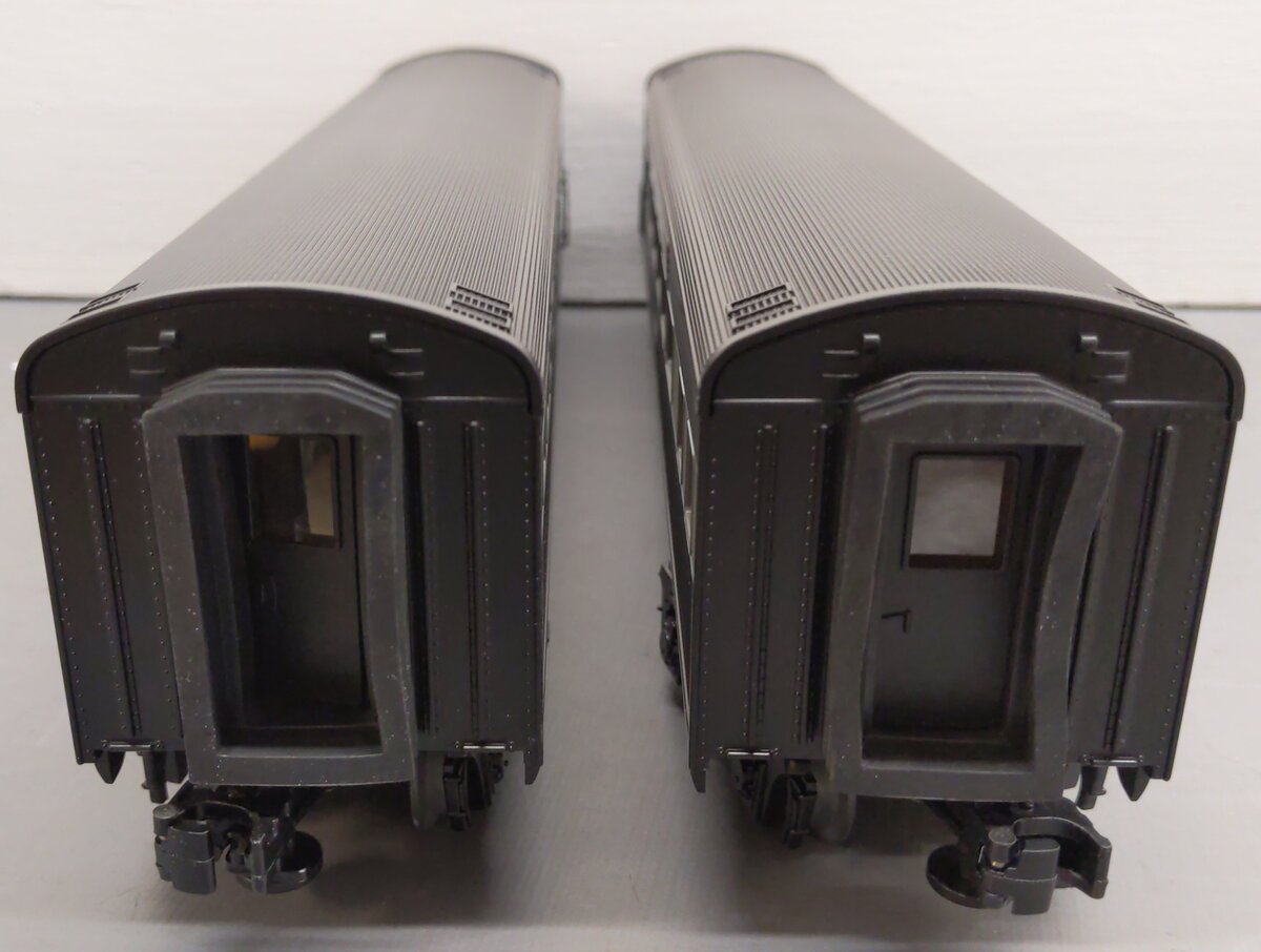 Lionel 6-39056 O Scale NYC Streamliner Passenger Car (Set of 2) LN/Box