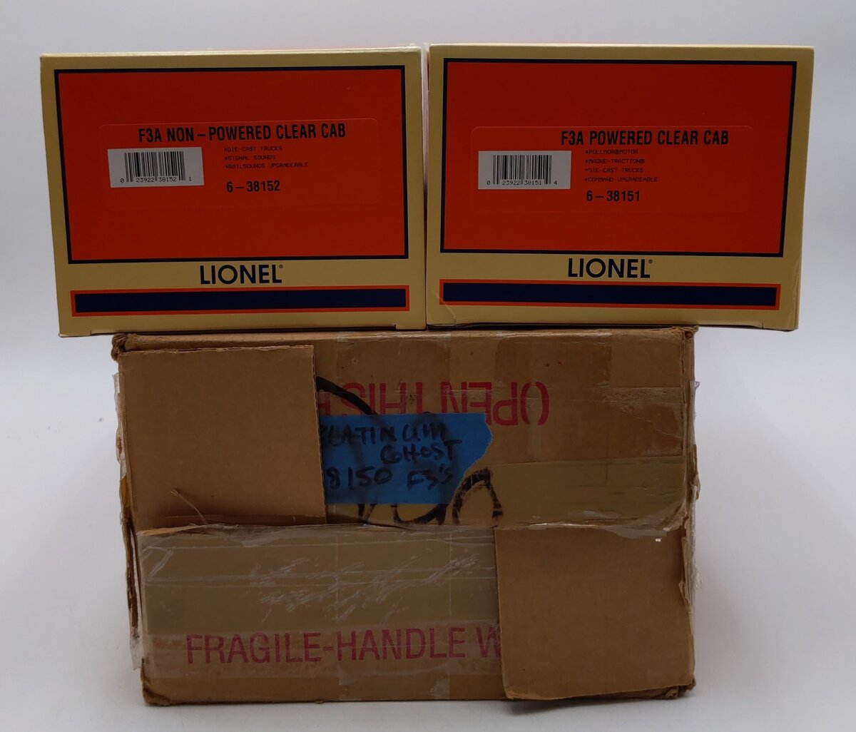 Lionel 6-38150 O Gauge Platinum Ghost F3 AA Diesel Locomotive Set #1900 & #2000 LN/Box