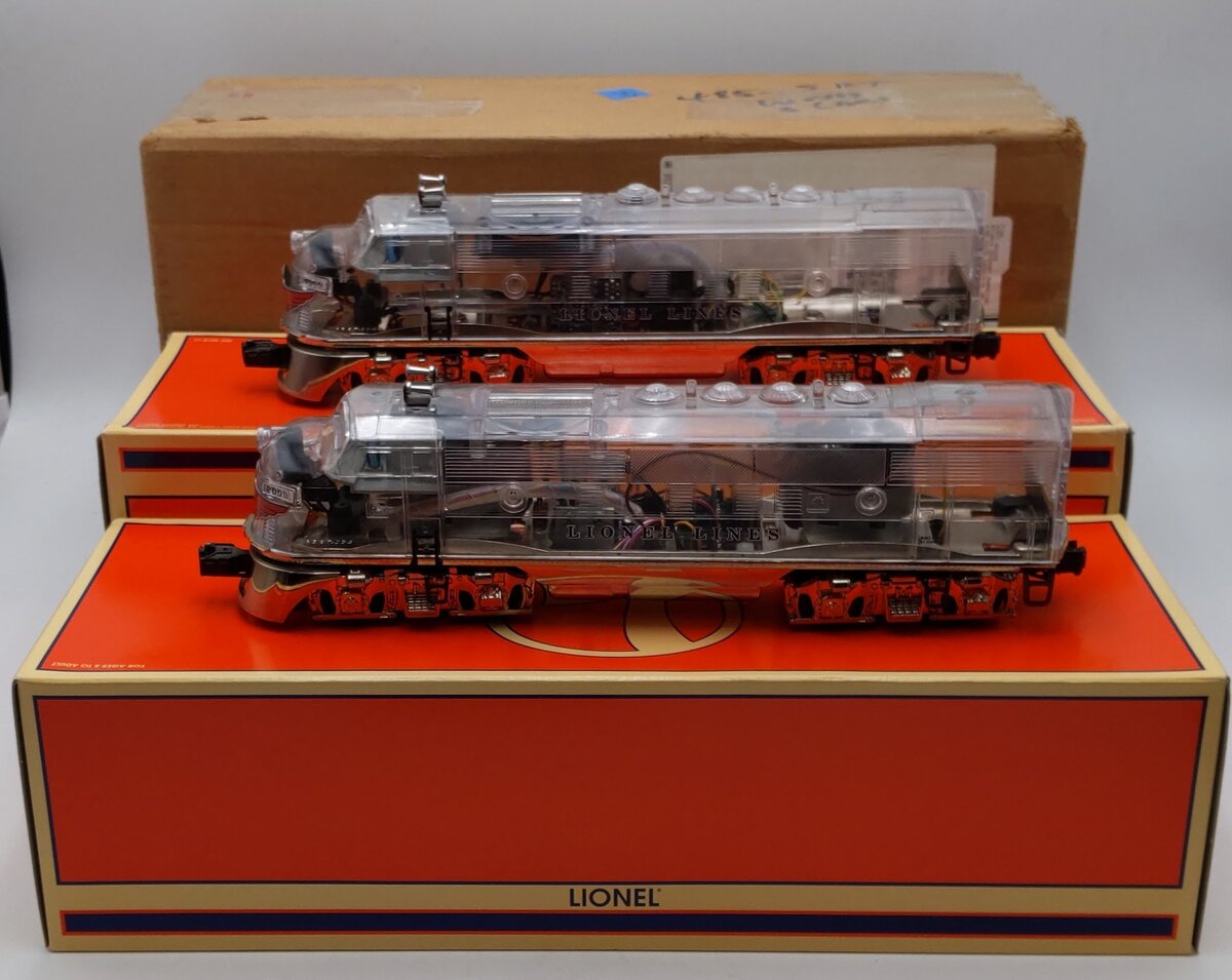 Lionel 6-38150 O Gauge Platinum Ghost F3 AA Diesel Locomotive Set #1900 & #2000 LN/Box