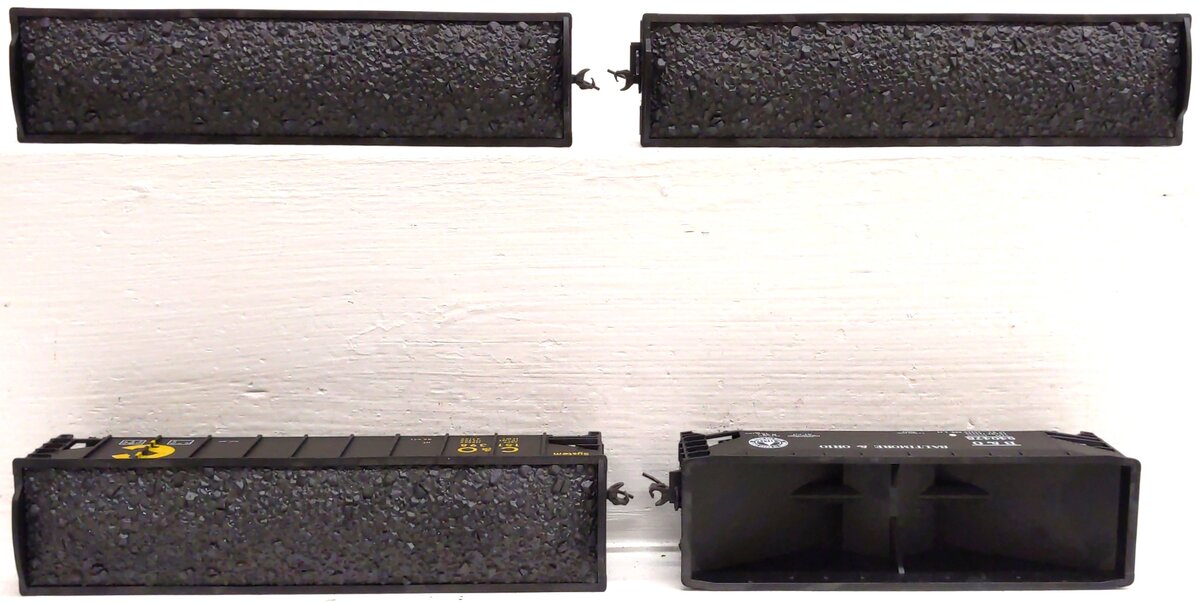 Atlas HO Scale Assorted Hopper Cars [4] LN/Box