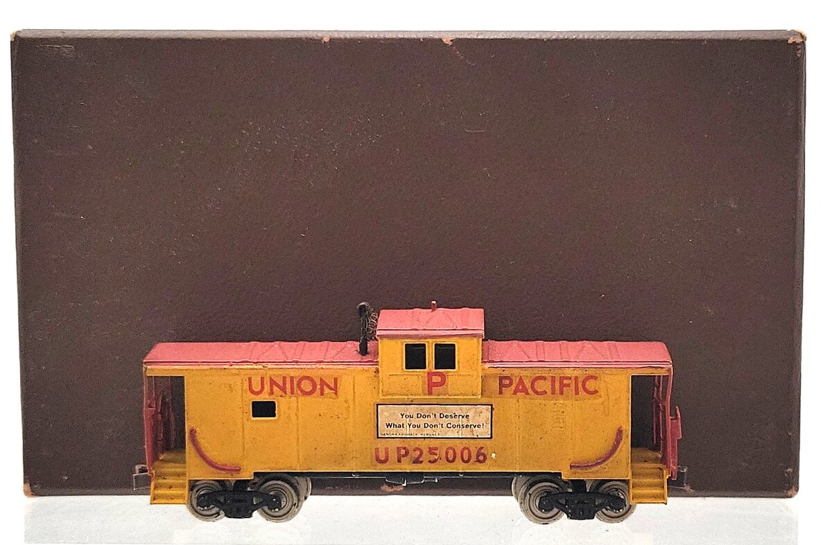 Con-Cor Brass N Scale International Wide Vision Caboose/Box