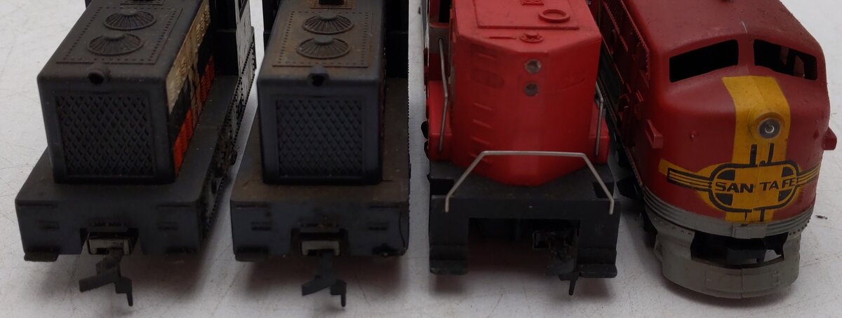 HO Scale Assorted Powered Diesel Locomotive [4]