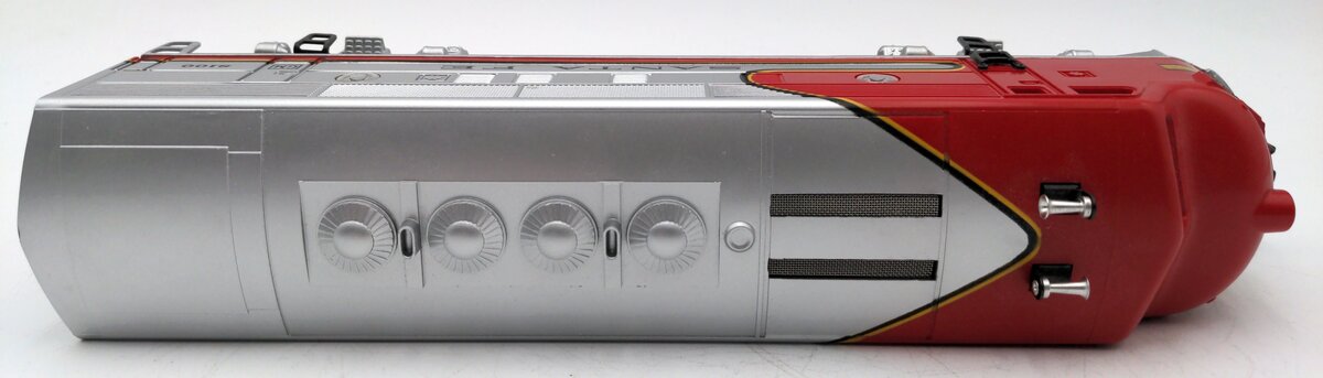 Lionel 6-11711 O Gauge Santa Fe F-3 A Powered Diesel Locomotive #8100 EX