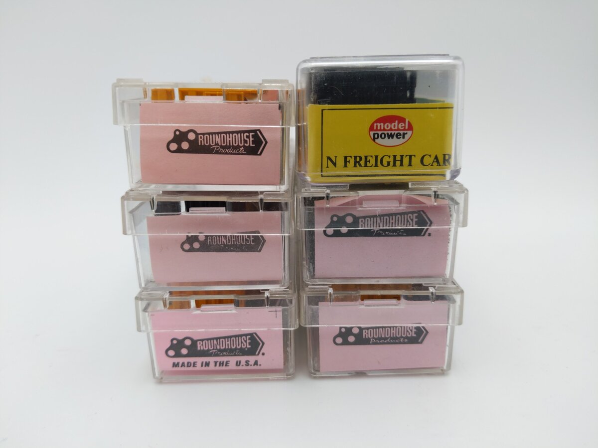 Roadhouse and Others N Scale Assorted Freight Cars #904855, #51249, #51939 [6] EX/Box