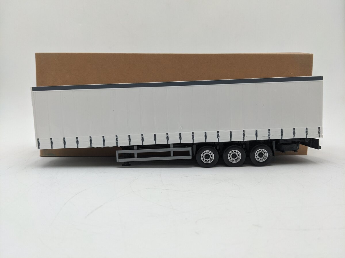 Oxford Diecast CR027 1:50 Scale Cararama Modern 3 Axle Curtainside Trailer LN/Box