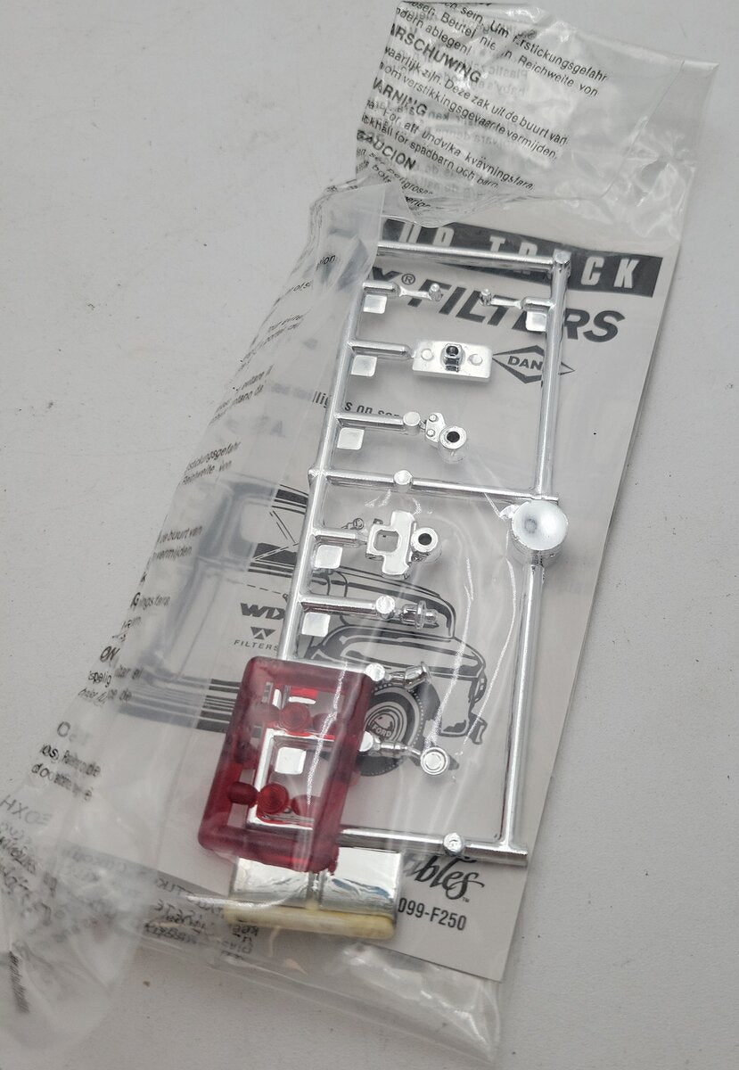 Ertl F250 1:24 Scale WIX 1951 Ford Pickup Truck LN/Box