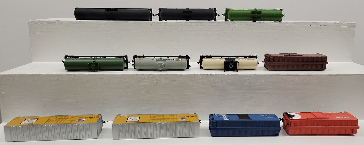 Mantua & Other HO Scale CUSTOM Assorted Freight Cars: #960856, #994, #76622 [11]
