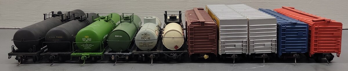 Mantua & Other HO Scale CUSTOM Assorted Freight Cars: #960856, #994, #76622 [11]