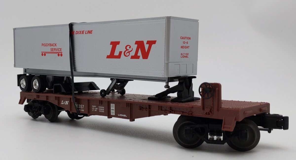 Lionel 6-16357 O Gauge Louisville and Nashville Flatcar w/Trailer EX/Box