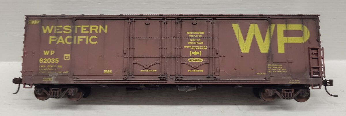 HO Scale CUSTOM Assorted Freight Cars: #70498, #522368, #1992, #62035 [11]