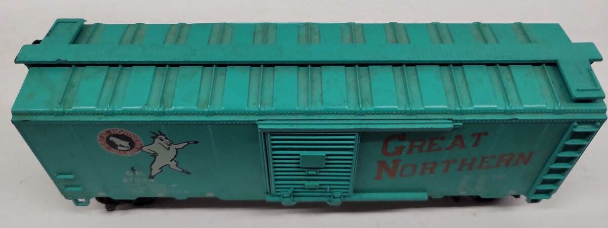 Tempo & Other HO Scale Assorted Freight Cars: #301527, #13079, #79045 [13]