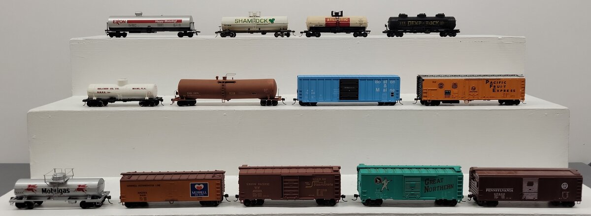 Tempo & Other HO Scale Assorted Freight Cars: #301527, #13079, #79045 [13]