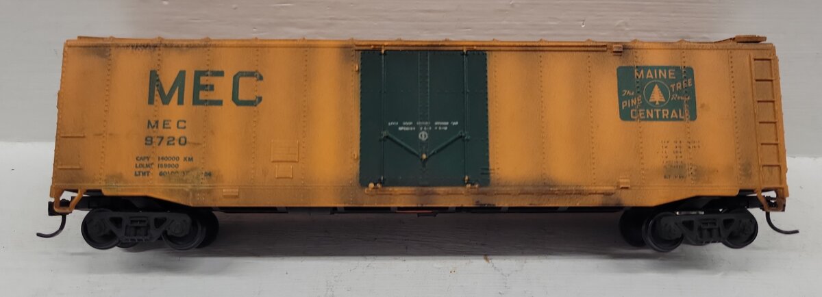 HO Scale Assorted Freight Cars: # 10270, #1010, #79179, #110, #1291, #819 [11]