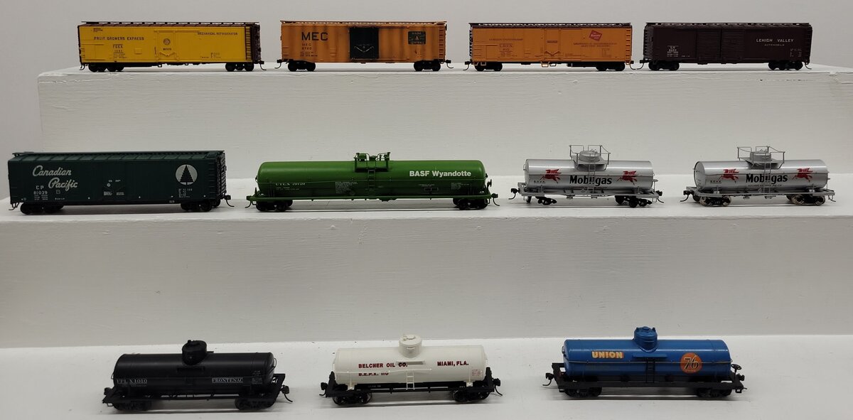 HO Scale Assorted Freight Cars: # 10270, #1010, #79179, #110, #1291, #819 [11]
