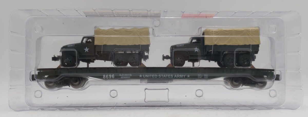 Menards 275-9200 O Scale Army Long Flatcar w/ Army Trucks #8696 NIB