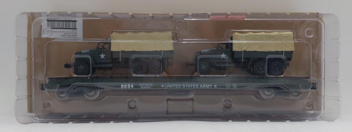 Menards 275-9200 O Scale Army Long Flatcar w/ Army Trucks #8694 MT/Box