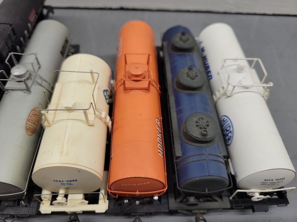 Atlas, Lima & Other HO Scale Assorted Freight Cars: #355212, #461154 [11]