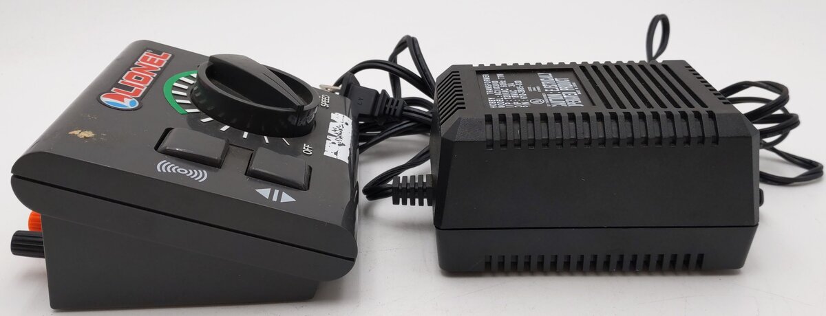 Lionel AC1803000 O Hobby Train Transformer 77W w/ Speed Controller EX