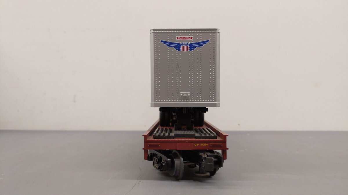 MTH 20-98107 O Gauge Union Pacific Flatcar w/2 Short Trailers #57256 EX/Box