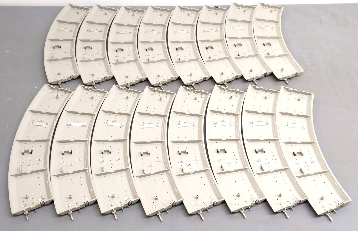 Lionel 6-12015 FasTrack O36 45-Degree Curved Track Sections (16) VG