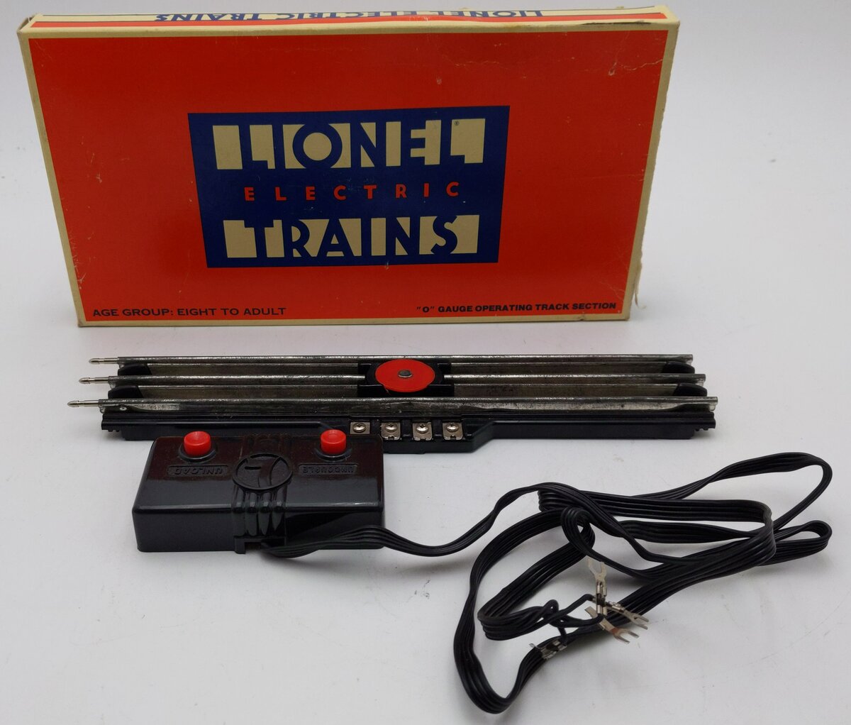Lionel 6-5530 O Gauge Operating Track Section EX/Box