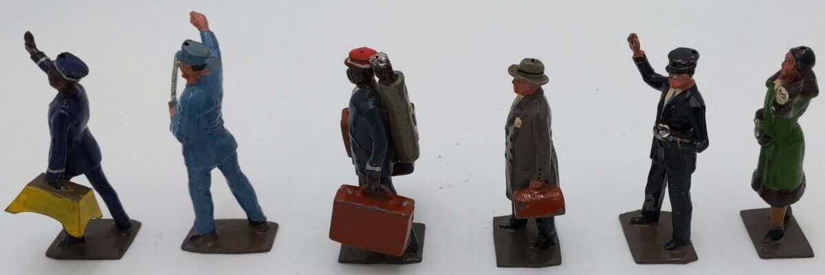 Lionel 550 Standard Gauge Prewar Miniature Railroad Figures (6) VG/Box
