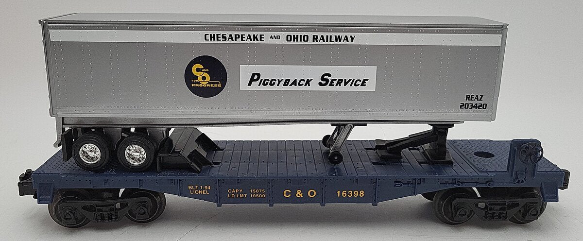 Lionel 6-16398 Chesapeake & Ohio Flatcar w/ C&O Trailer EX/Box