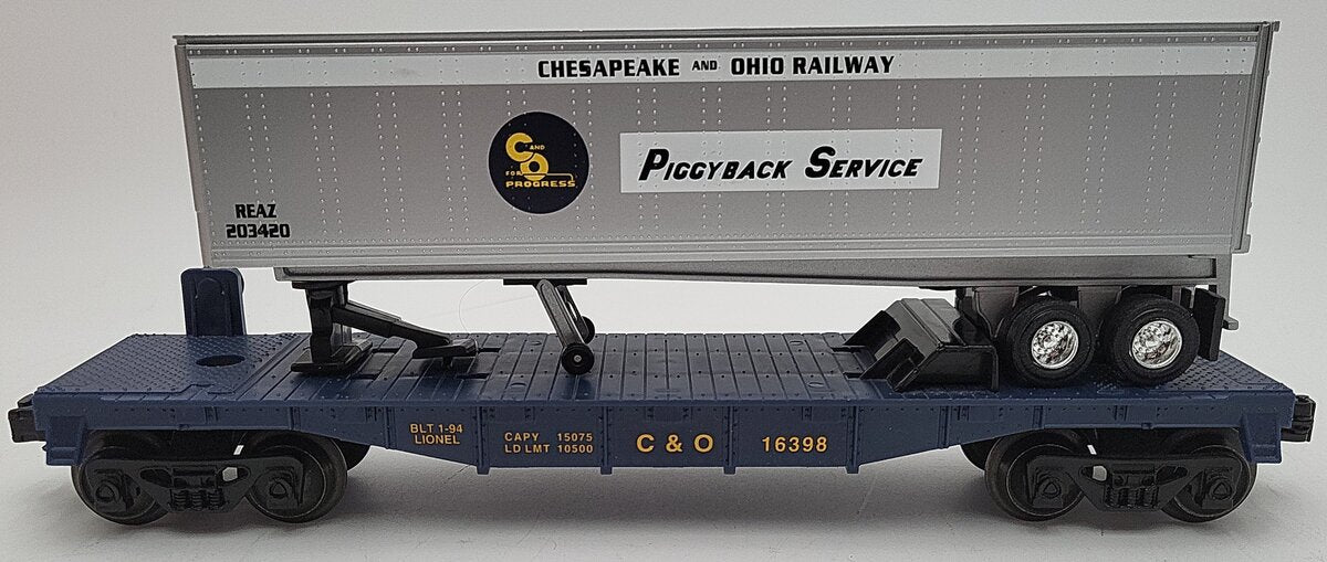 Lionel 6-16398 Chesapeake & Ohio Flatcar w/ C&O Trailer EX/Box