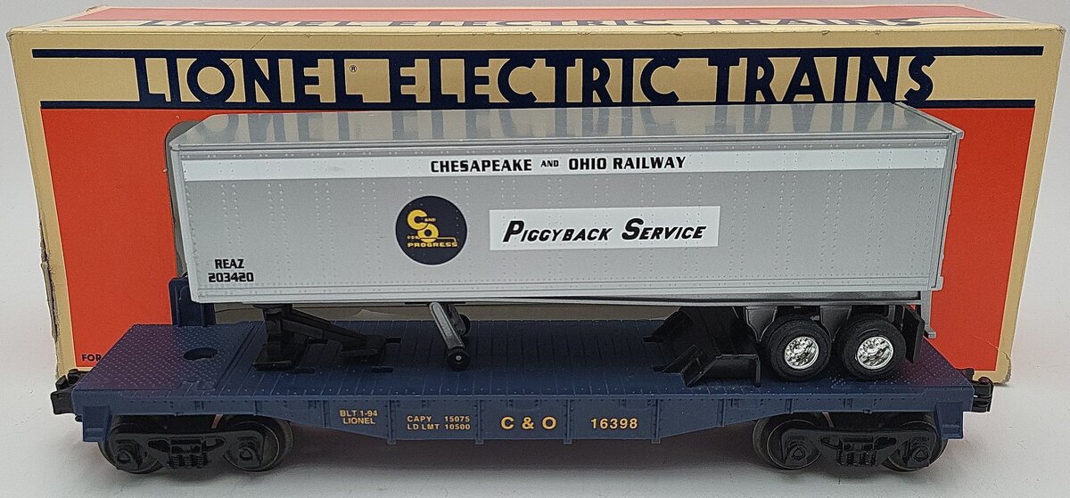 Lionel 6-16398 Chesapeake & Ohio Flatcar w/ C&O Trailer EX/Box