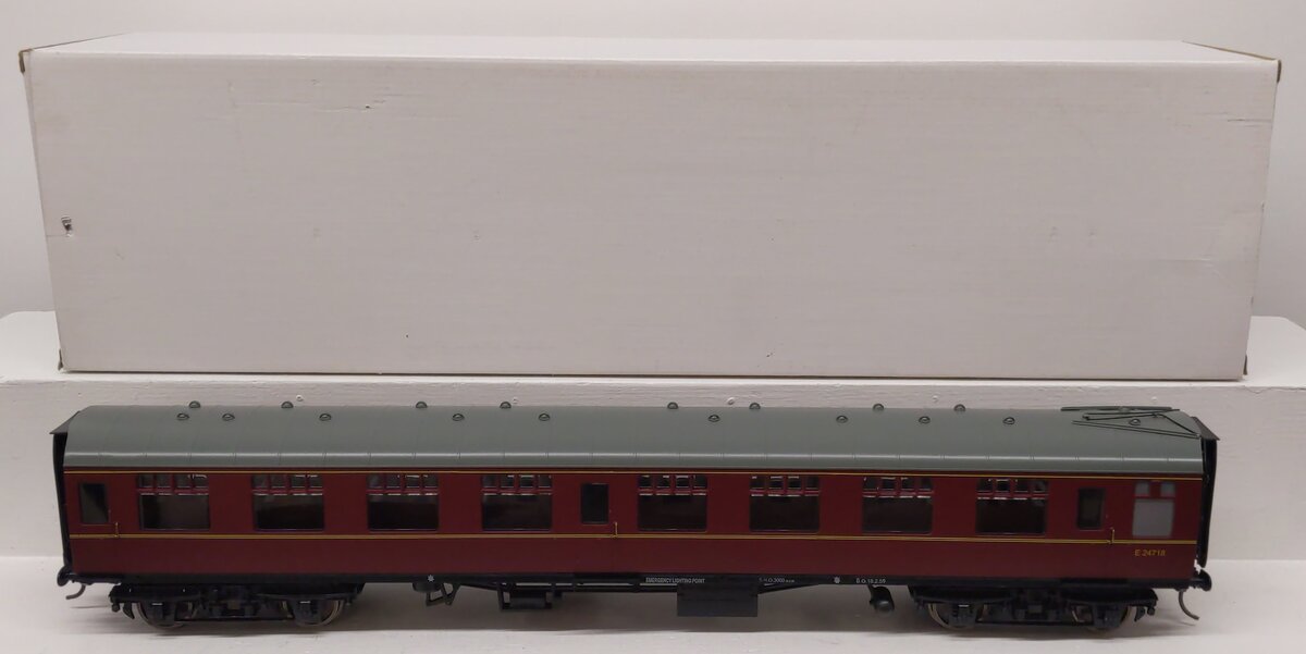 Accucraft Trains British Mk.1 Coach Second Corridor Passenger Coach #E24718 EX/Box
