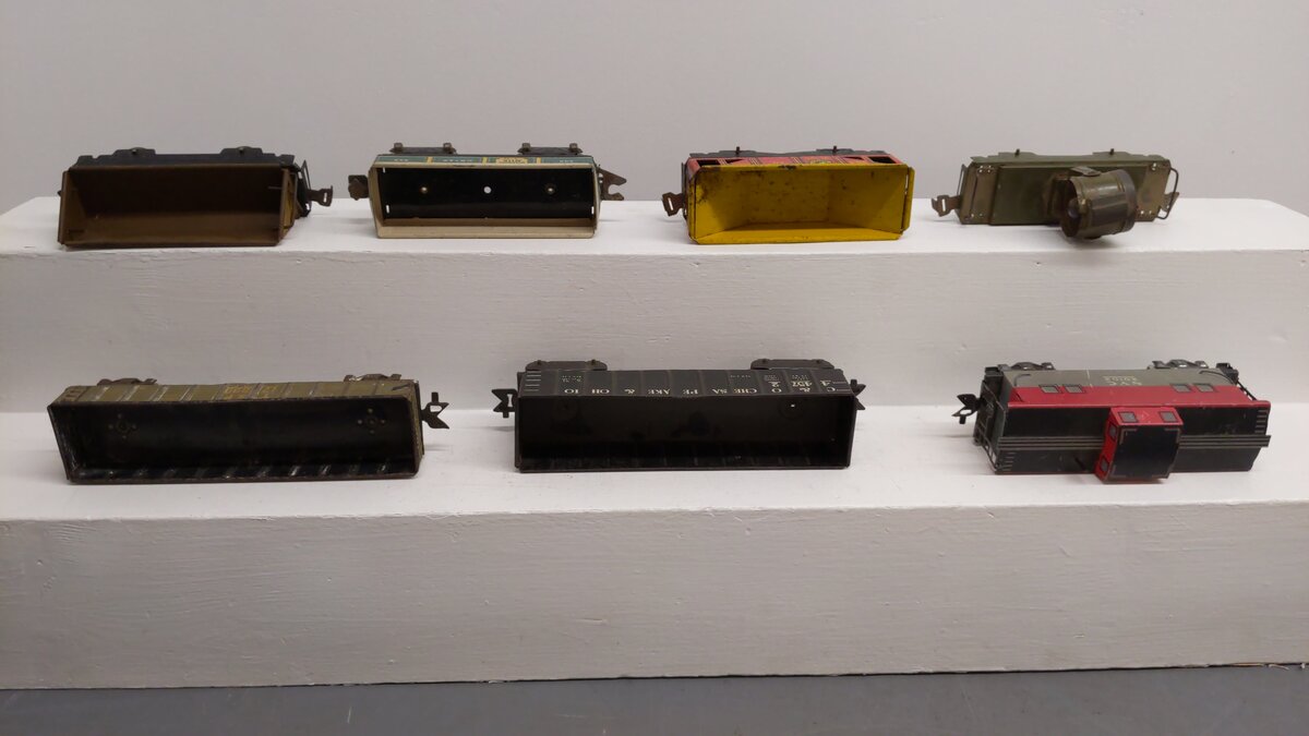 Marx Vintage O Train Cars- 500 Searchlight,554,567, 548, 20102, 17899, 44572 [7]
