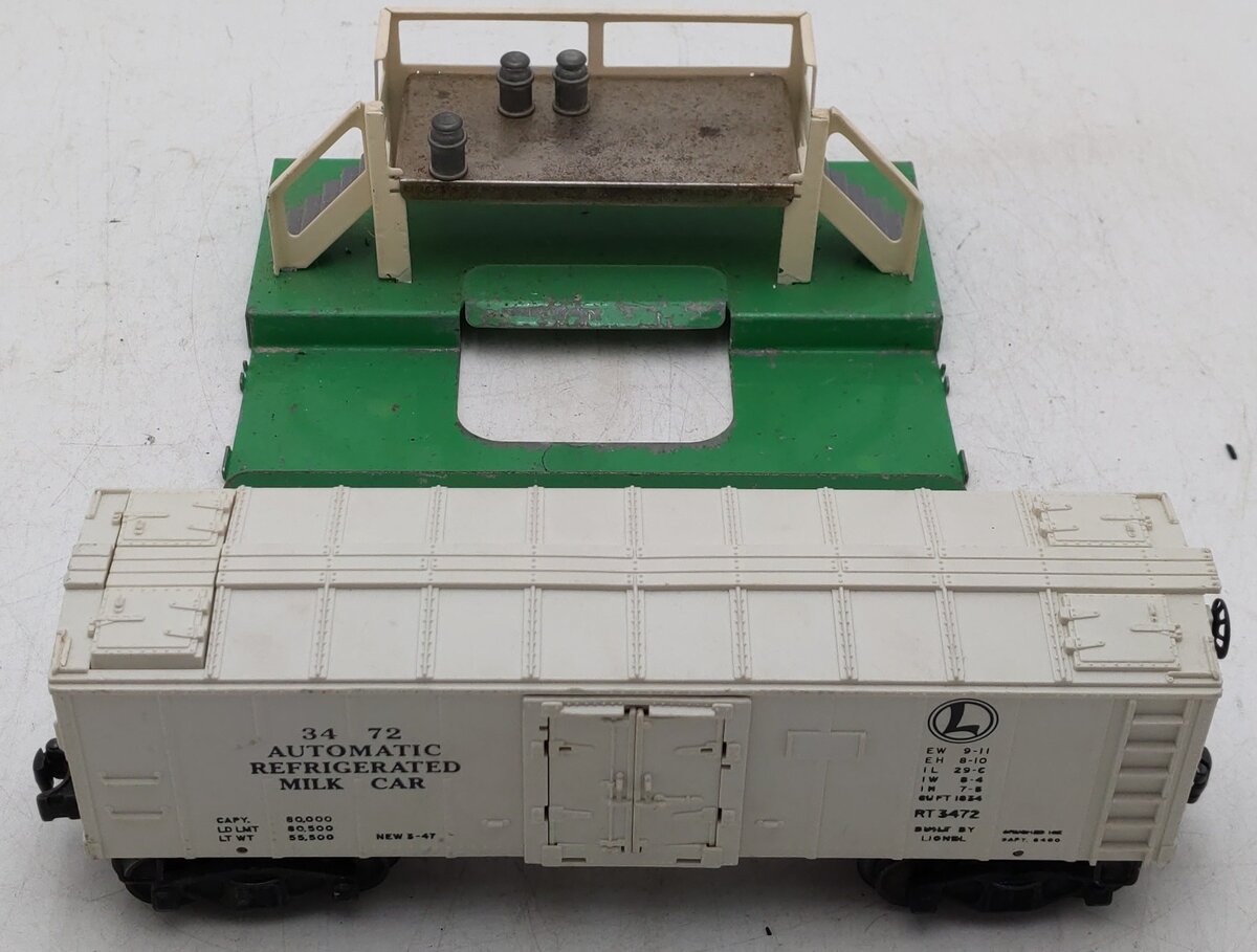 Lionel 3472 Vintage O Operating Milk Car with Platform