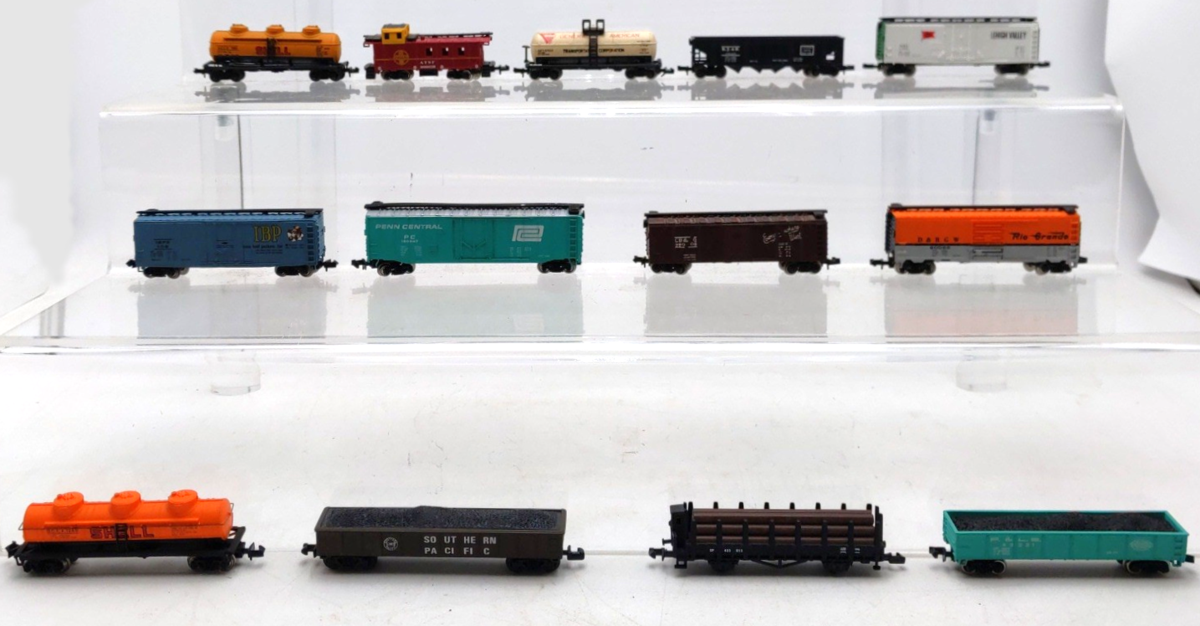 Bachmann & Other N Scale Assorted Freight Cars [14] EX