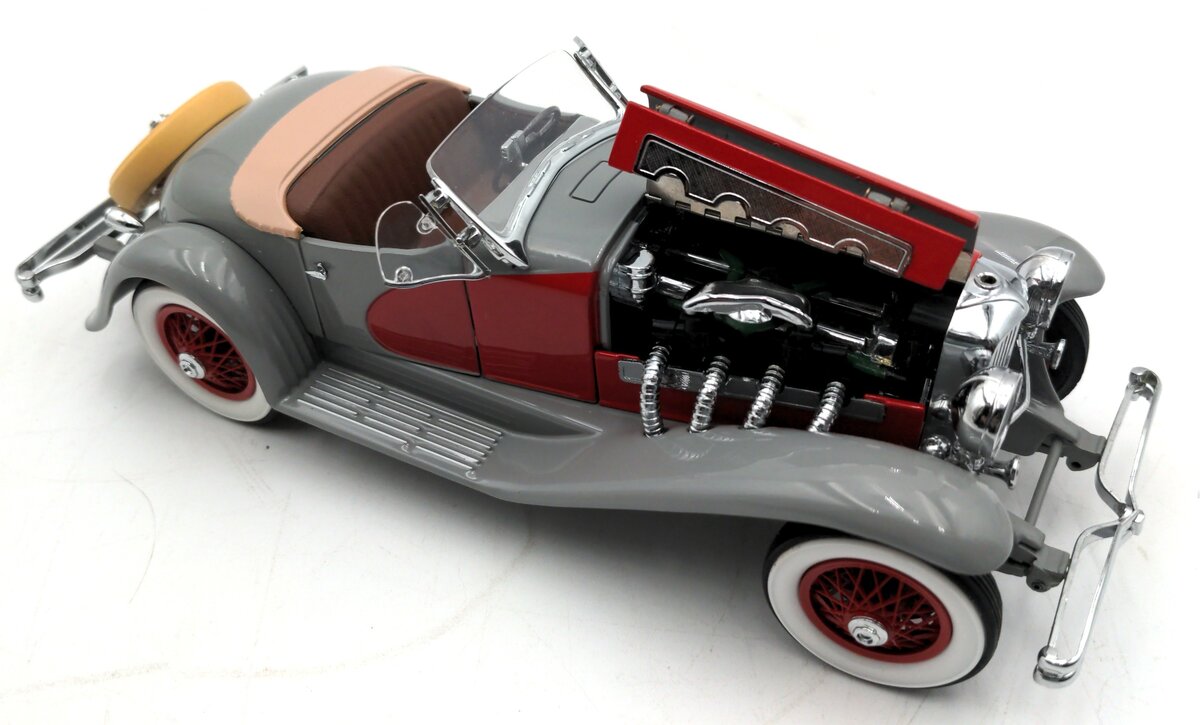 Danbury Mint 1935 1:24 Diecast Duesenberg SSJ EX/Box