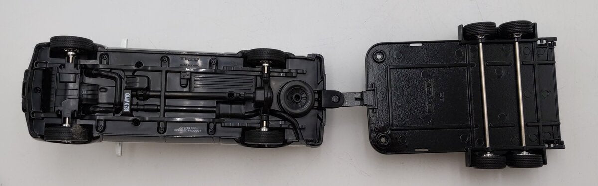 Ertl 45067 1:32 John Deere Pickup with Trailer and John Deere 4020 Tractor EX