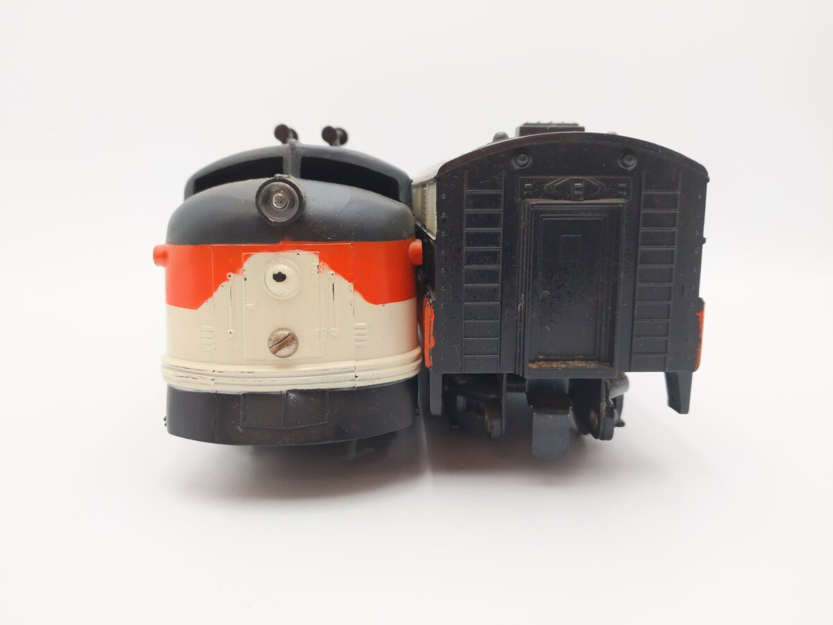 Marx 2002 Vintage O Gauge New Haven AB Diesel Locomotive Set VG