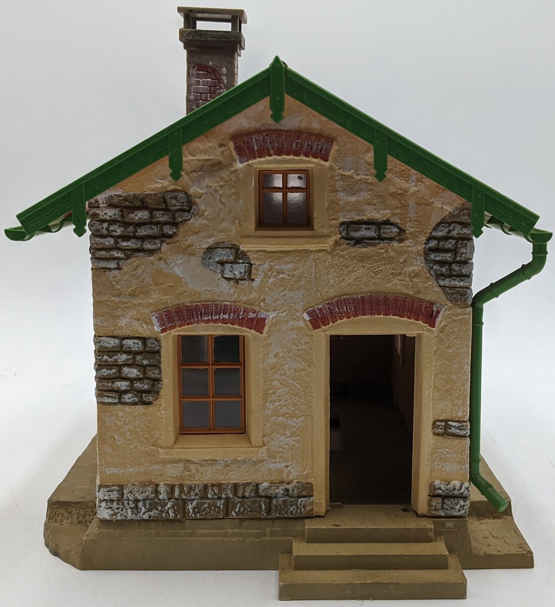 Pola 900 G Scale Assembled Kleinbach Station VG