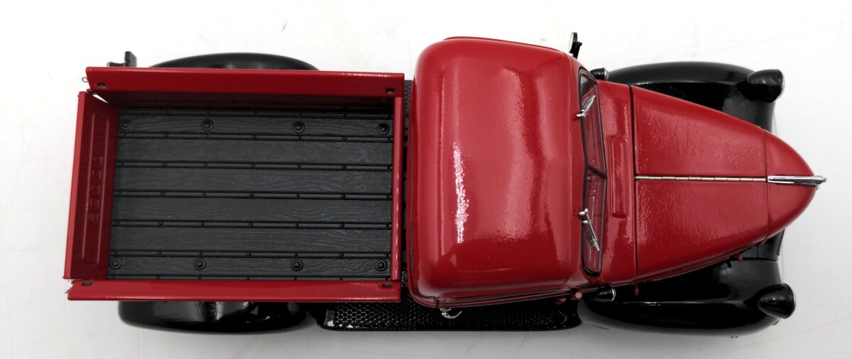 Danbury Mint 1:24 Diecast 1941 Dodge Pick-Up Truck LN/Box