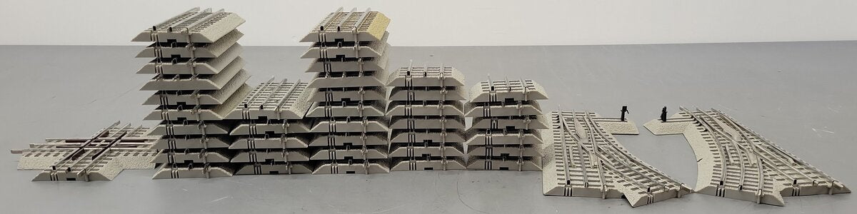 Lionel O Gauge Assorted Fastrack Sections [41]