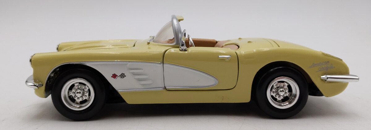 Motor Max 73218 1:24 Scale 1959 Corvette EX
