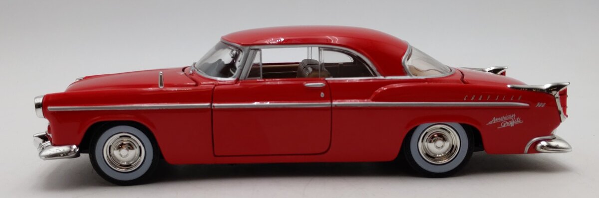 Motormax Toy USA 73302AC-R 1:24 Scale 1955 Chrysler C300 EX