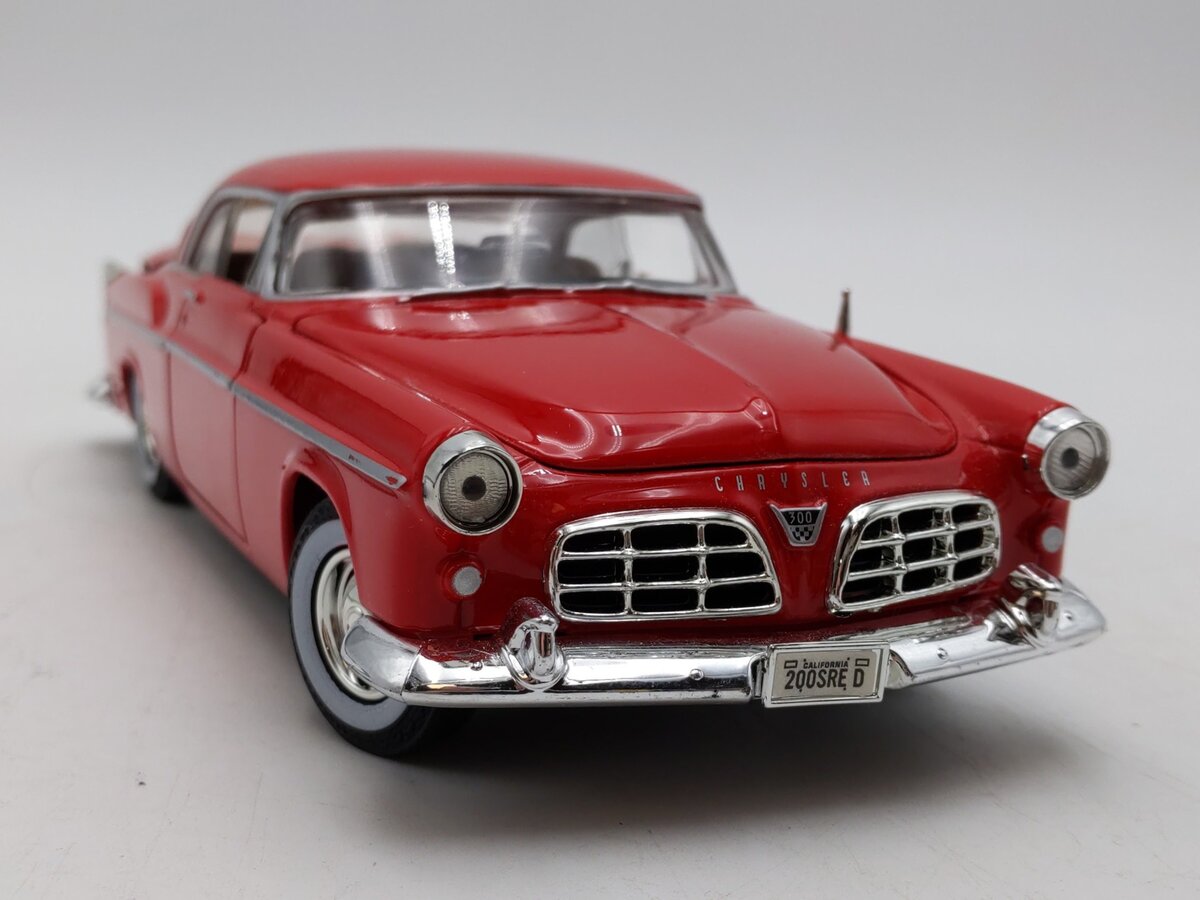Motormax Toy USA 73302AC-R 1:24 Scale 1955 Chrysler C300 EX