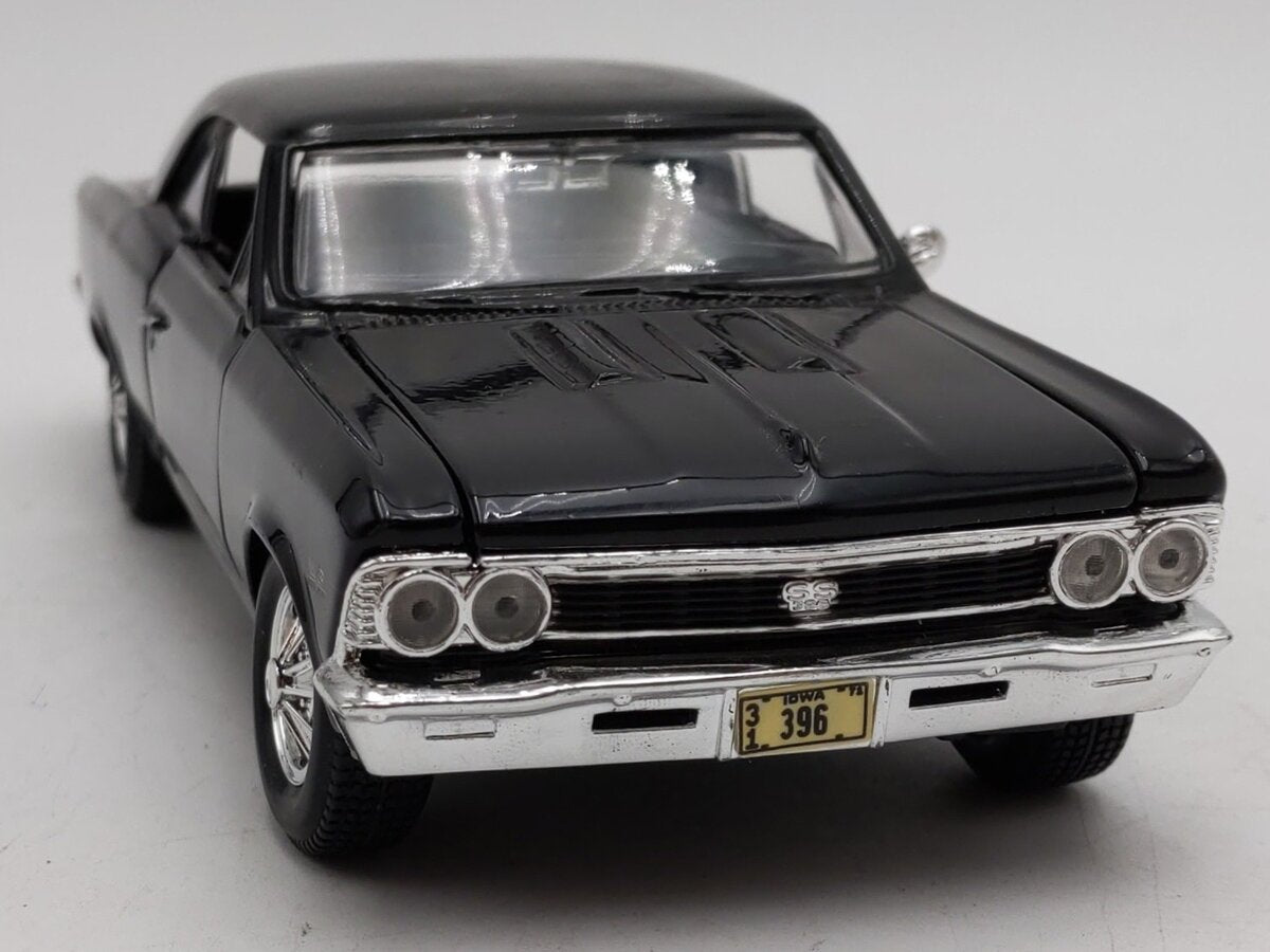 Maisto SS396 1:24 Scale 1966 Chevrolet Chevelle EX