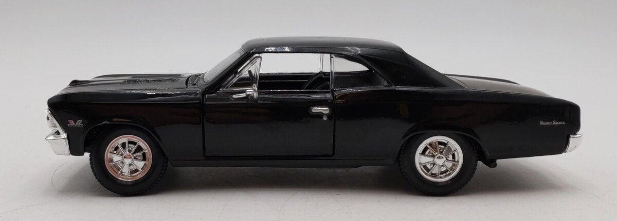 Maisto SS396 1:24 Scale 1966 Chevrolet Chevelle EX