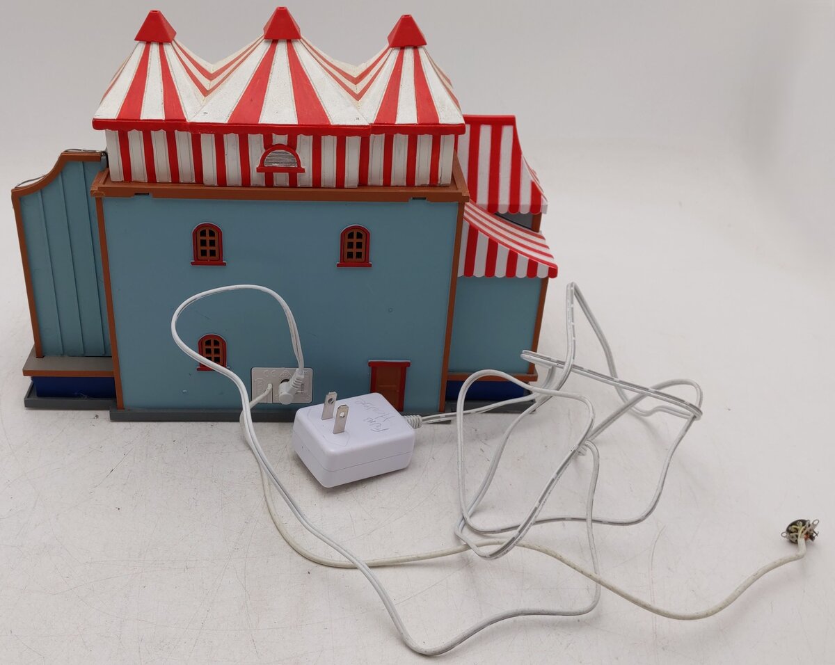 Lemax Carnival Funhouse Ceramic Building VG